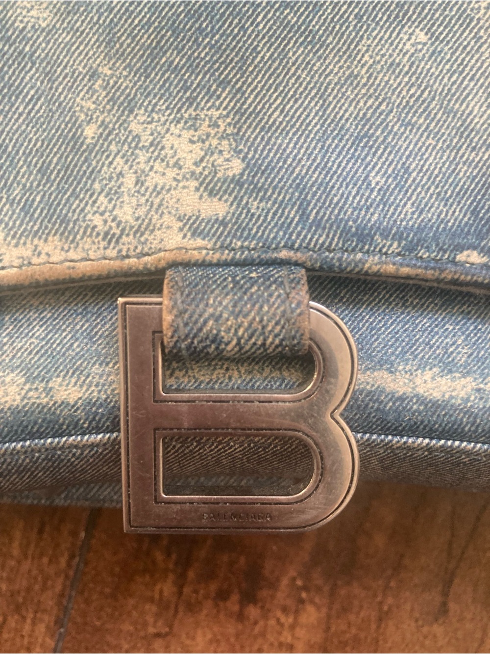 Balenciaga Hourglass Denim Light Blue Chain Crossbody Bag - Picture 4 of 7